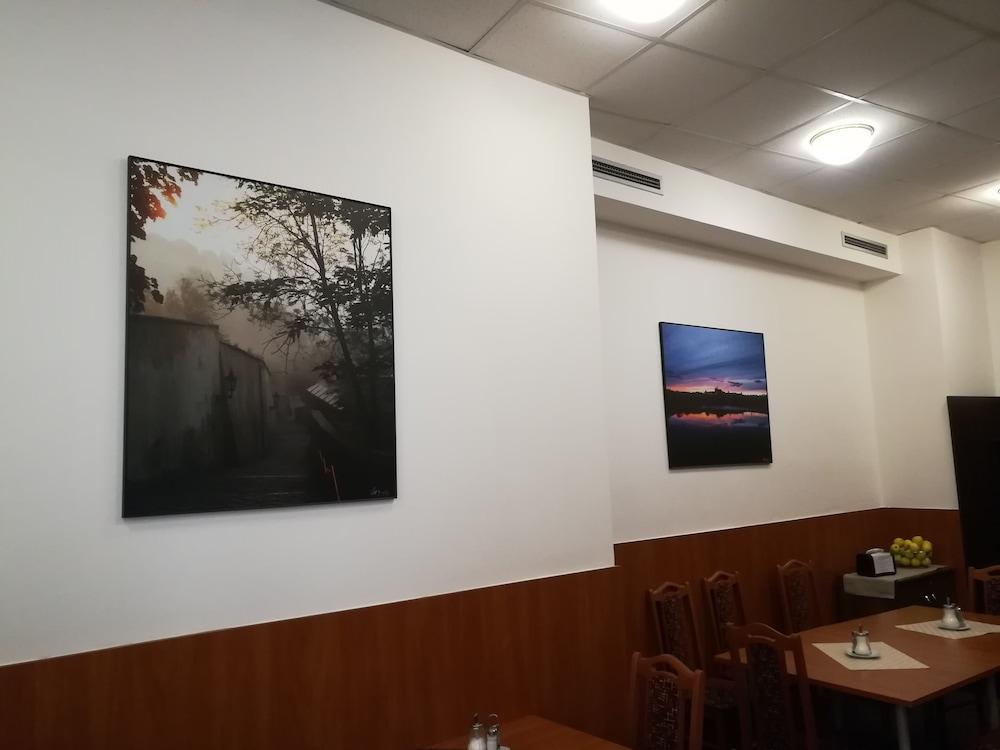 Zlata Vaha 3* Prague