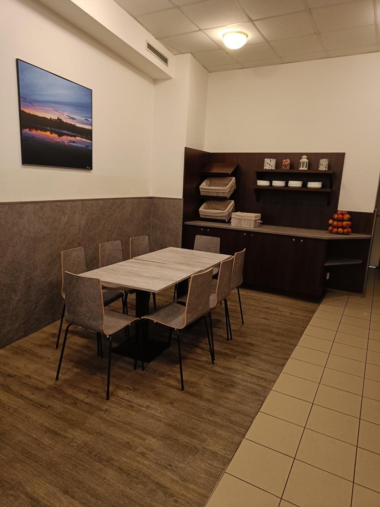 兹拉塔瓦哈酒店3*